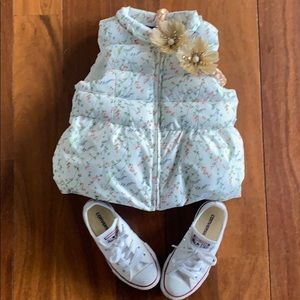 Baby Gap floral puffer vest size 4